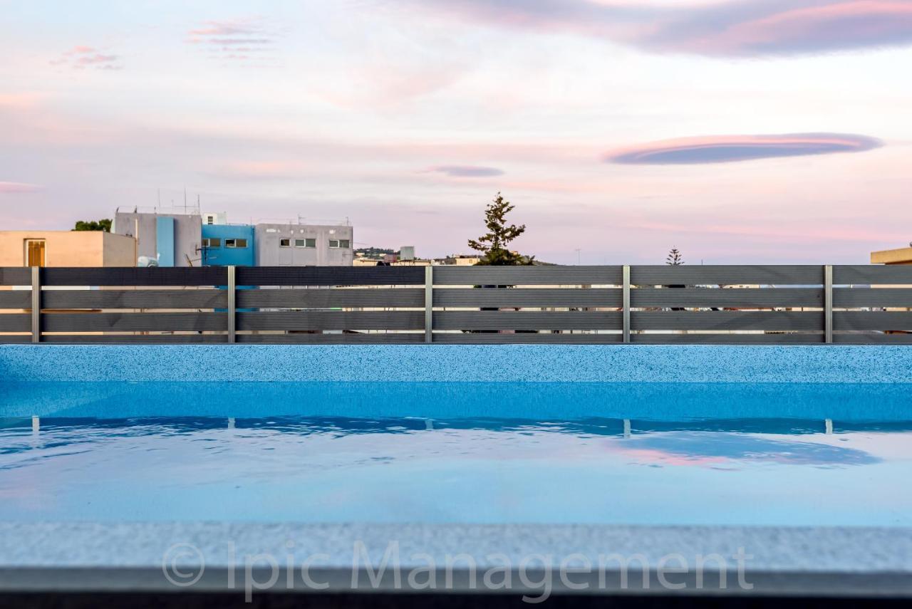 City Center Apartment With Rooftop Swimming Pool Chrissi Akti Chania Exterior foto